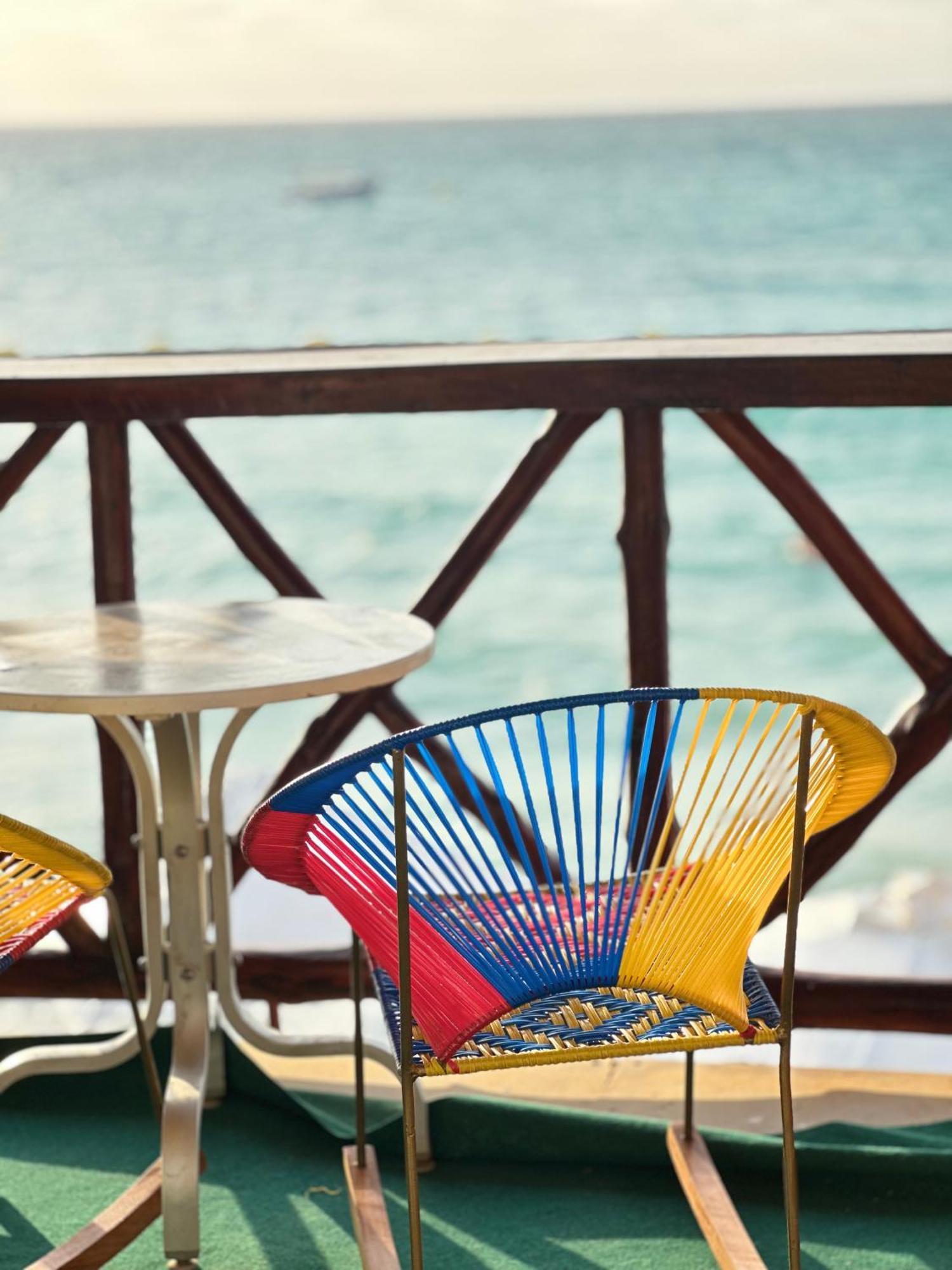 Mandala Beach Club Playa Blanca Bagian luar foto
