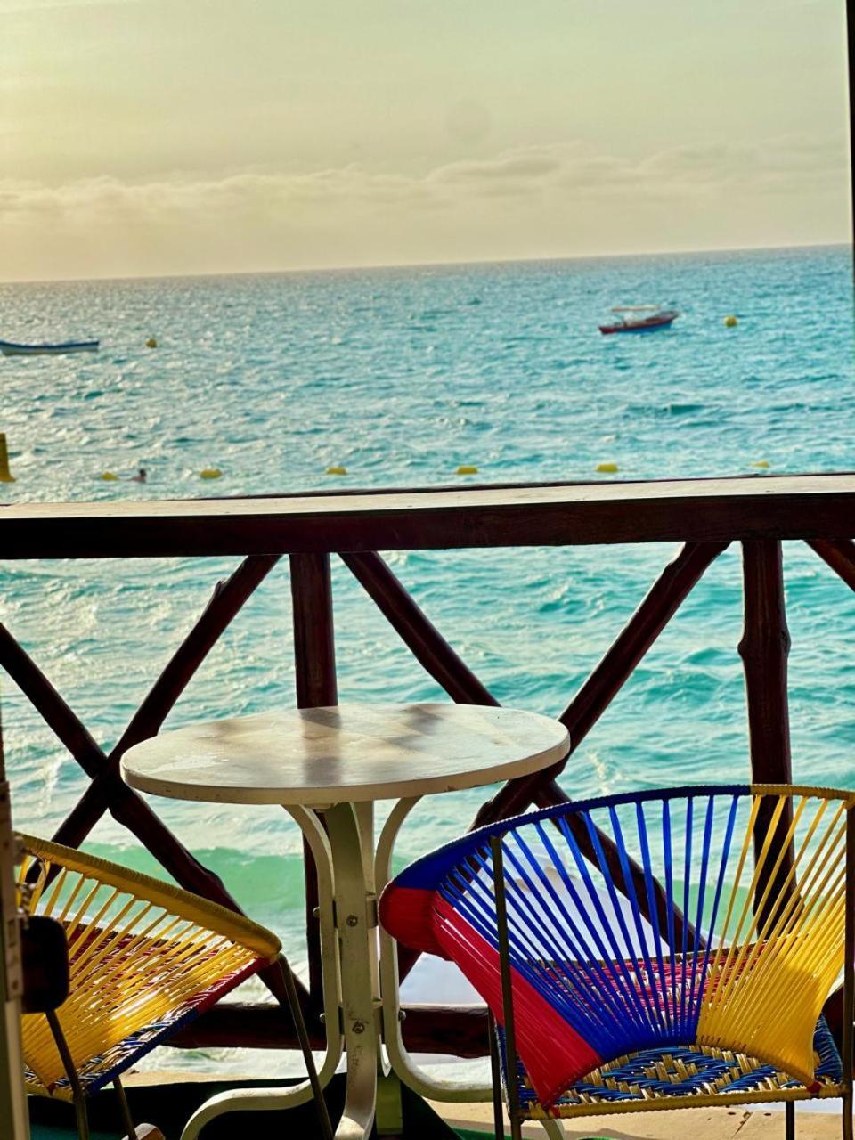 Mandala Beach Club Playa Blanca Bagian luar foto