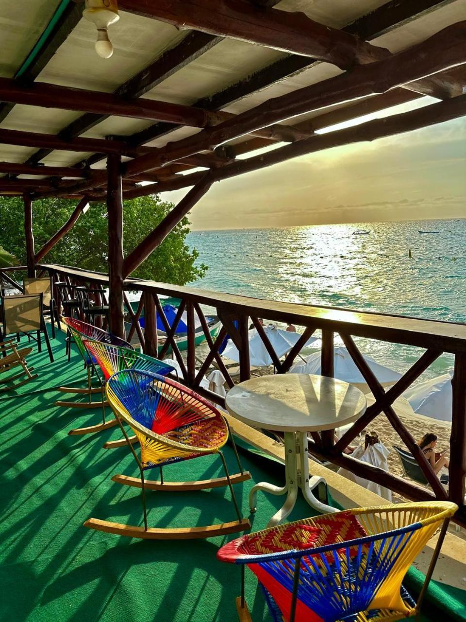 Mandala Beach Club Playa Blanca Bagian luar foto